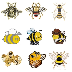 Cute Bee Brooches Alloy Enamel Pins Rhinestone Animal Lapel Badge Jewelry For Women Men Clothing Accessories