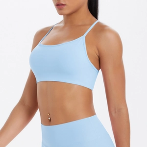 Ensemble soutien-gorge de sport bleu clair et legging taille haute pour le fitness