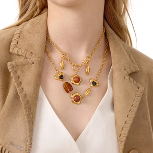 Vintage double layer resin pendant necklace with leaf and heart charms for women