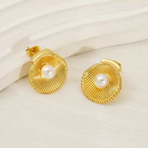 Elegant 18K gold plated stainless steel shell earrings with central white pearls for women