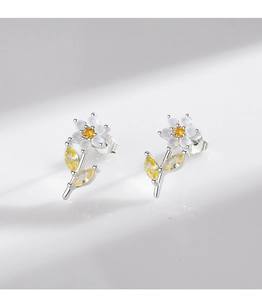 Macro di orecchini a lobo a fiore in argento S925 con cristalli gialli intarsiati