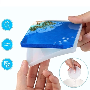 Demolding process of square resin coaster mold with blue ocean pattern and gold foil