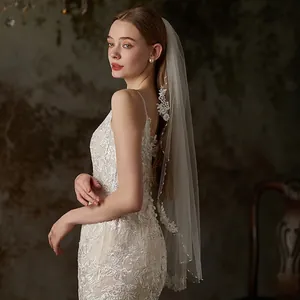 90cm white bridal veil with hair comb featuring lace flowers and pearls for wedding photography