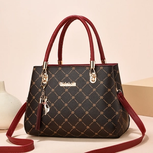 Large Capacity Women Handbag PU Leather Contrast Color Diamond Pattern Tote With Tassel Cat Charm Shoulder Crossbody Bag