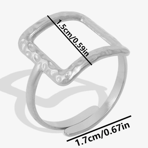 Adjustable silver 304 stainless steel ring detail with dimensions of the square texture top
