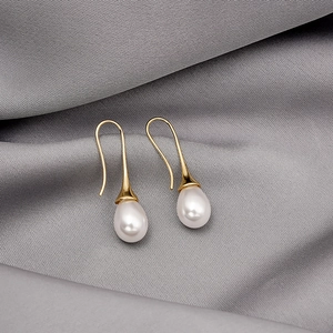 Vintage Water Drop Artificial Pearl Drop Earrings Copper Gold Plated With Stainless Steel Earring Post Elegant Women Jewelry