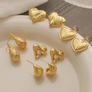 Elegant Gold Plated Copper Heart Stud Earrings With Sparkling Zirconia For Women Fashion Heart Shaped Dangle Jewelry