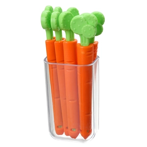 Lot de 5 pinces à sceller en forme de carotte avec boîte magnétique sur fond blanc