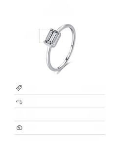 Détail macro de bague en argent S925 avec diamant solitaire rectangulaire 0,4x0,6 cm
