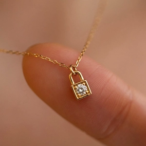 925 Sterling Silver Lock Pendant Necklace Dainty Zirconia Inlaid 18K Gold Plated Minimalist Elegant Jewelry Gift For Women