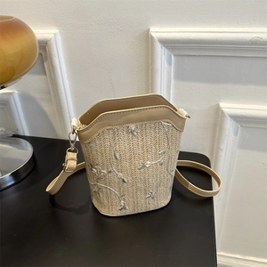 Sac Seau En Paille Broderie Florale Cuir PU Sac À Épaule Bandoulière Été Vacances Style Boho Pour Femmes