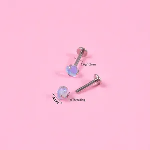 Labret cœur iridescent en acier inoxydable avec filetage de 1,0 pour piercing