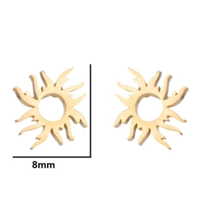 8mm minimalist sun-shaped geometric 18K gold earrings with radiant flame wave design