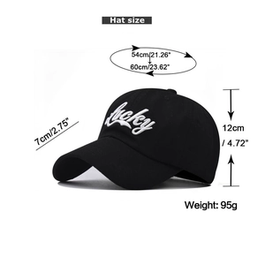 Détails techniques montrant les dimensions et le poids de la casquette Lucky brodée