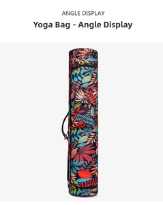 Détail du sac pour tapis de yoga à imprimé tropical avec plusieurs poches zippées et poignée