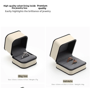 Detailed comparison of beige jewelry boxes with grey velvet lining and dimensions