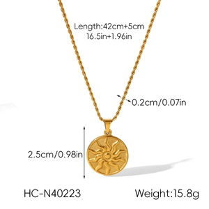 Detailed technical drawing of a sun heart necklace with size and weight measurements