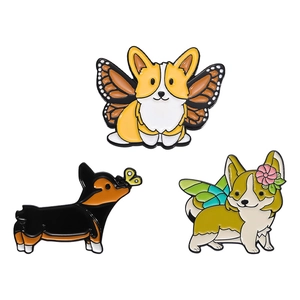 Trois pin's en émail Corgi avec des ailes et des papillons en alliage de zinc