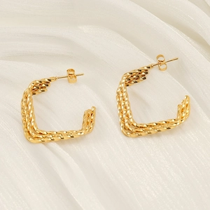 Élégantes boucles d'oreilles torsadées en plaqué or 18 carats en forme de C pour femme