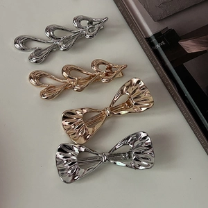 Elegant Metal Hair Clips French Style Bow And Heart Shaped Alloy Duckbill Side Clips For Women Sweet Fashion Hair Accessories