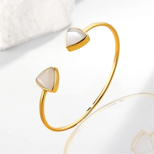 Minimalist gold plated cat eye stone geometric open bracelet with triangular details