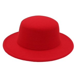 Chapeau canotier élégant en feutre de laine rouge à bord large pour hommes et femmes
