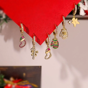 Weihnachts Creolen Kupfer Farbige Zirkonia Fäustling Zuckerstange Socke Lebkuchenmann Feiertag Schmuck Damen