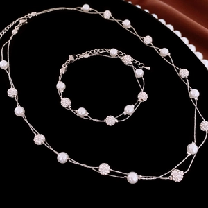 Elegant double-layered silver necklace and bracelet set with pearls and rhinestones