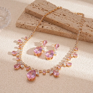 Collier De Zircon Goutte D'eau Et Boucles D'oreilles Bijoux Avec Silver Earring Post Cuivre Luxe Élégant Mariage Pour Femme