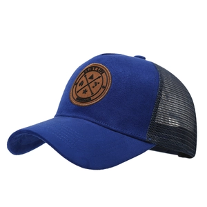 Casquette trucker bleu marine avec patch en cuir et logo extérieur Enjoy Life