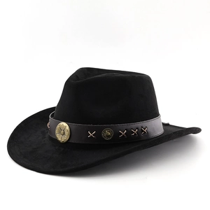 Chapeau de cowboy en daim noir classique avec ceinture en cuir de style ethnique