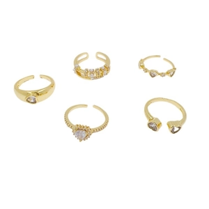 5-piece gold heart ring set with zircons and pearls on a clean white background
