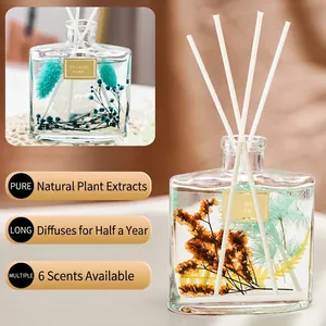 120ML reed diffuser set with dried flowers and fiber sticks in a clear glass bottle