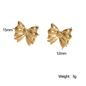 Orecchini a fiocco in acciaio inossidabile placcato oro 18K con misure di 15mm