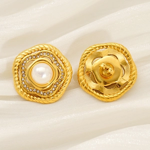 Eleganti orecchini in titanio dorato con perla bianca e strass dal design floreale vintage