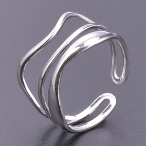 Minimalist silver wavy layered open ring with adjustable triple band design in polished steel