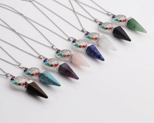 Set di collane Albero della Vita con punte di cristallo assortite e ciondoli colorati