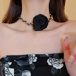 Collana Choker Rosa Vintage In Tessuto Satinato Fiore Catena In Lega E Ciondolo Rilievo Perla Artificial Elegante Per Donne