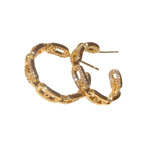 Gold plated C-shaped chain link earrings with pavé zircons for elegant styling