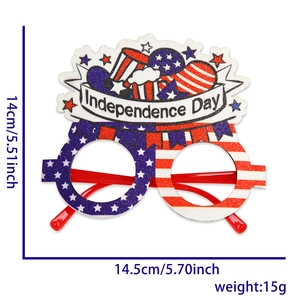 Detailed dimensions of patriotic Independence Day party glasses with star and hat motif