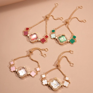 Elegant four-leaf clover crystal watch set with adjustable pull bracelet in four colors