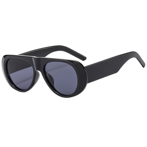 Lunettes de soleil rétro surdimensionnées à monture noire et verres gris anti-UV