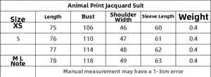 Guía de tallas de chaqueta jacquard con estampado animal, incluye pecho, largo y manga