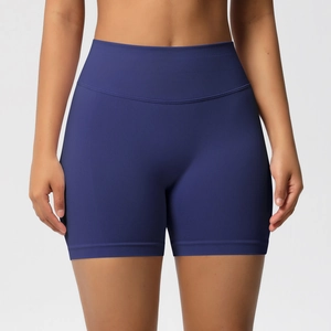 Détail du short de fitness sans couture à taille haute avec ceinture côtelée bleu marine