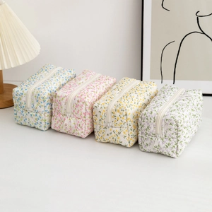Quilted Floral Makeup Bag Large Capacity Cotton Padded Cosmetic Storage Pouch Travel Toiletry Wash Bag For Women