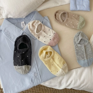 5-pack non-slip low cut socks for women with polka dots in five soft neutral colors