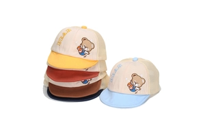 Detail of baby mesh baseball caps featuring cute cartoon bear and bear letter embroidery