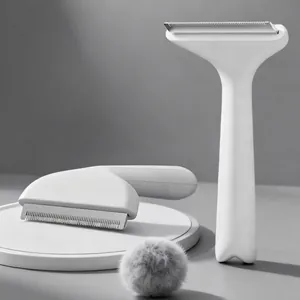 Pet Deshedding Comb Stainless Steel V-Shaped Teeth Ergonomic ABS Handle Detangling Brush For Cats And Dogs Hair Removal
