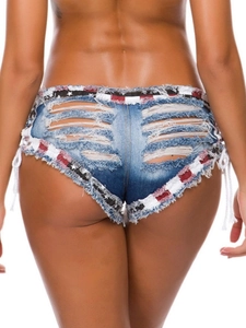Pantaloncini di jeans sexy a vita bassa strappati con bandiera USA e lacci laterali
