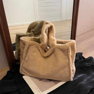 Grand Sac Fourre-Tout En Peluche Pour Femme Hiver Sac À Épaule En Fausse Fourrure Douce Sac À Main Mode Décontracté